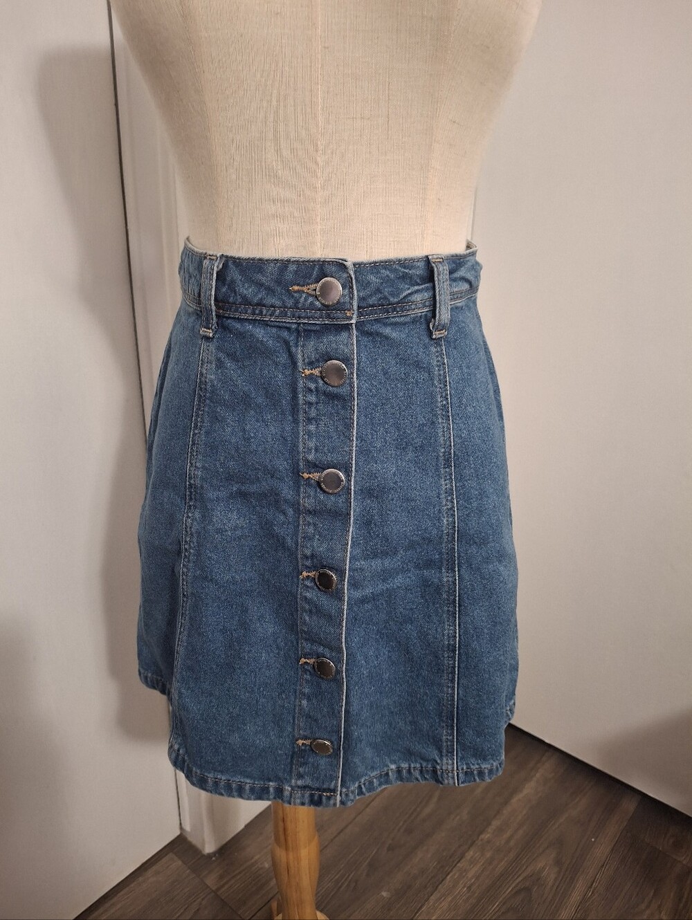Women's Classic Blue Denim Button-Front Skirt